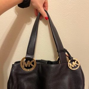 MICHAEL Michael Kors Black purse with gold